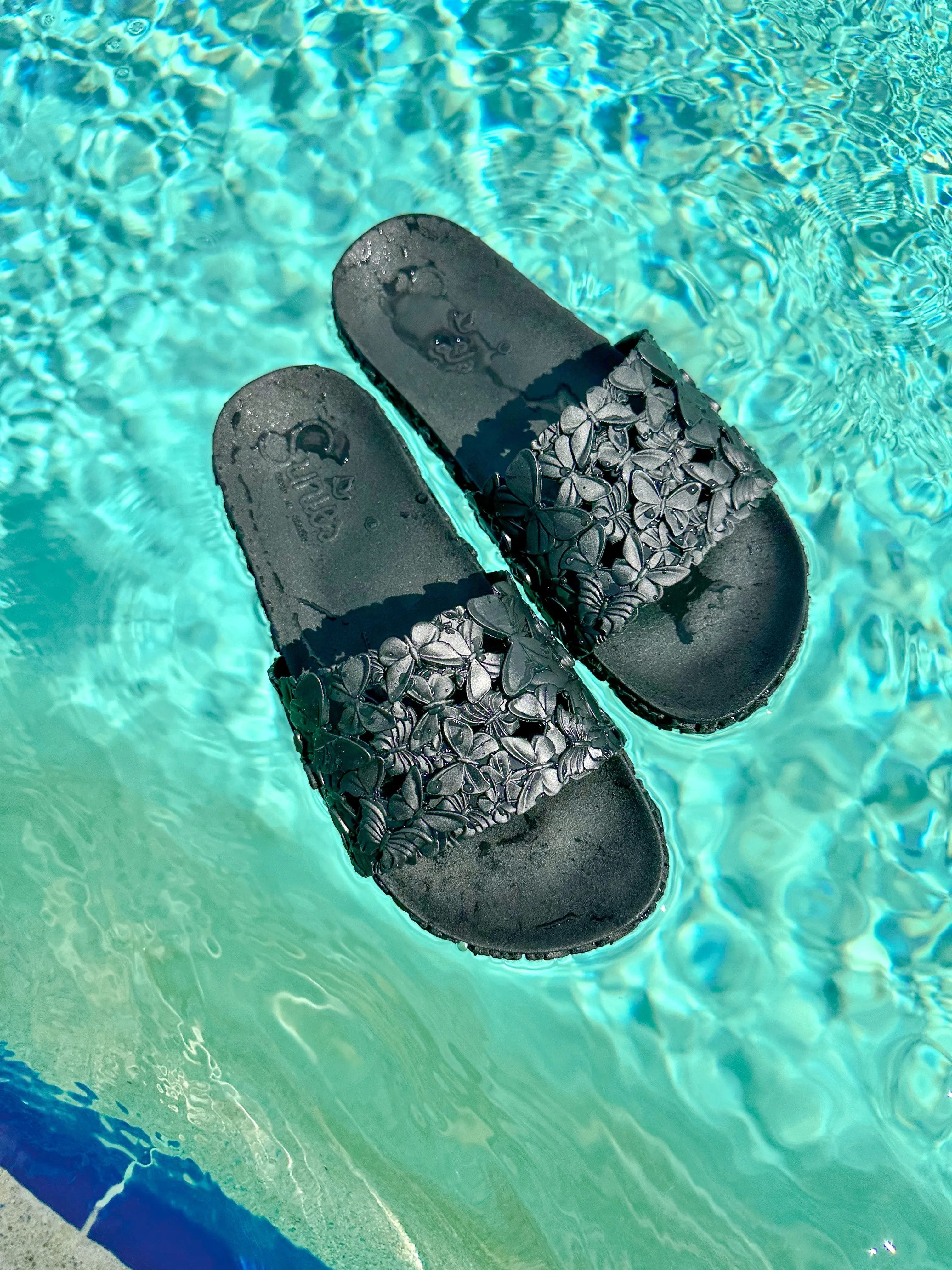 Butterfly Slides- Black