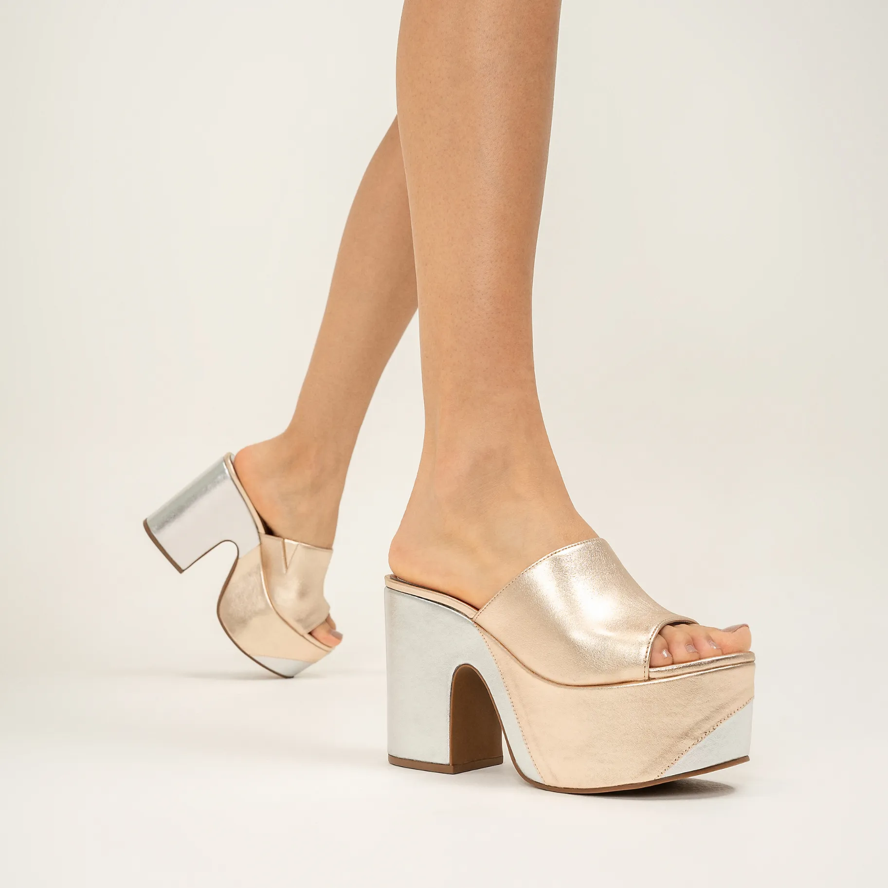 Dalle Metallic Leather Sandal