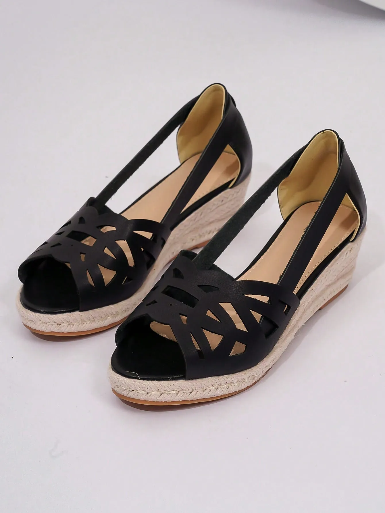 Fashionable Black Leather Breathable Hollow-Out Straw Woven  Rope Casual Beach Style Slip-On Women Wedges