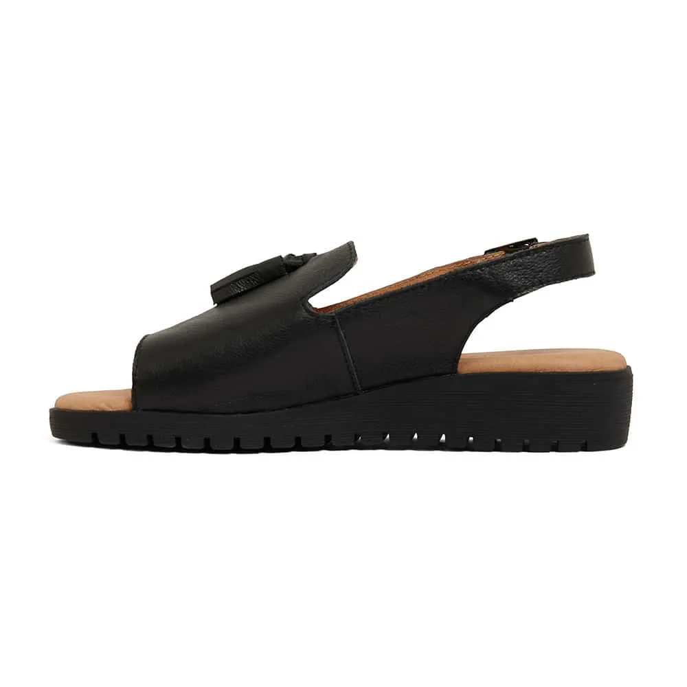 Gilmore Sandal in Black Leather