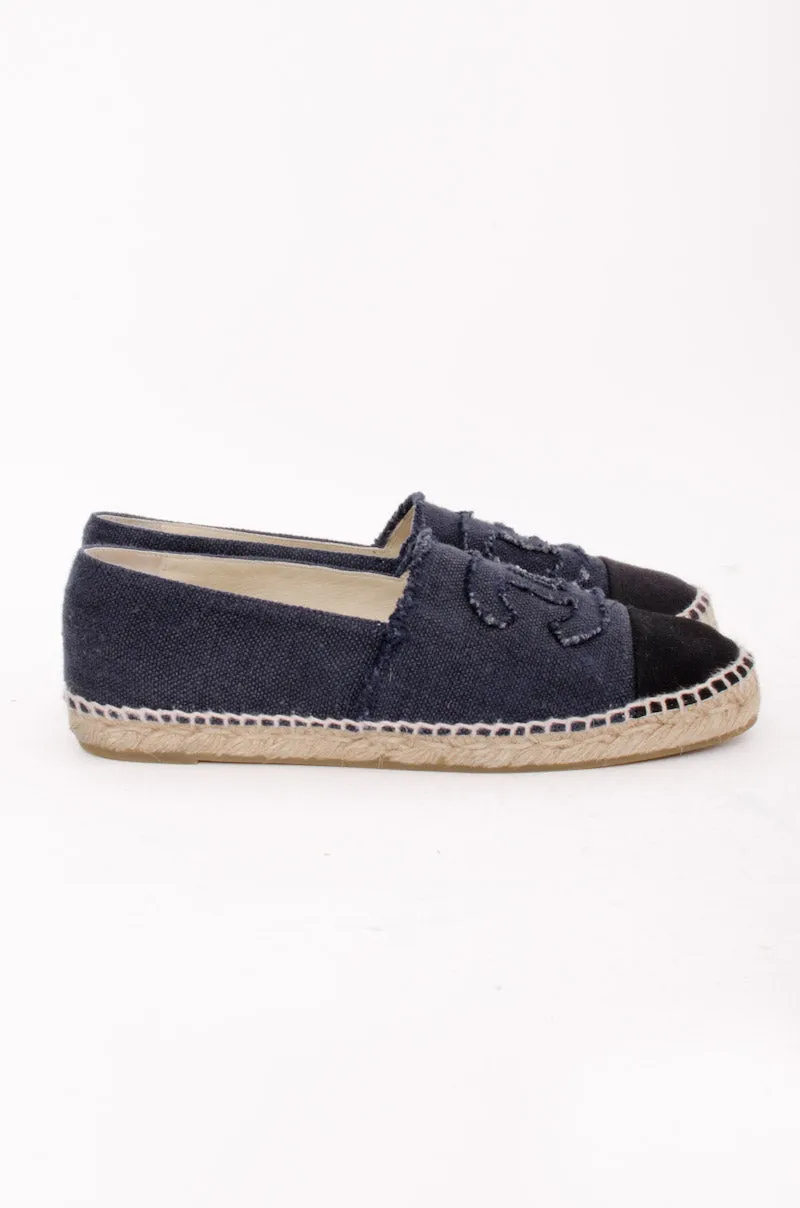 NAVY CANVAS FLATS