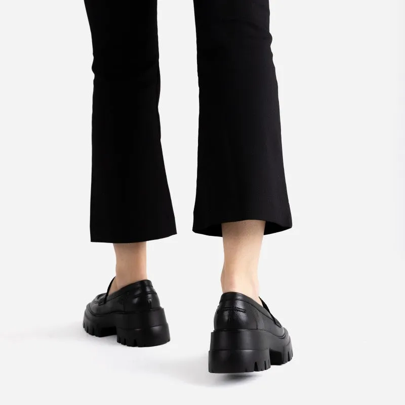 O tizz Black Chunky Loafers